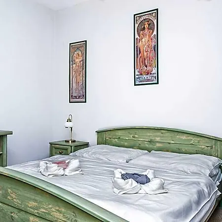 Hotel Salas 3*