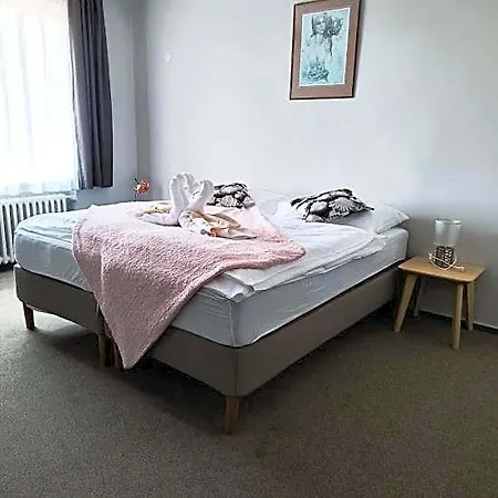 Hotel Salas 3*